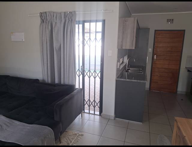 3 BEDROOM FREEHOLD FOR SALE IN ALBERTSDAL